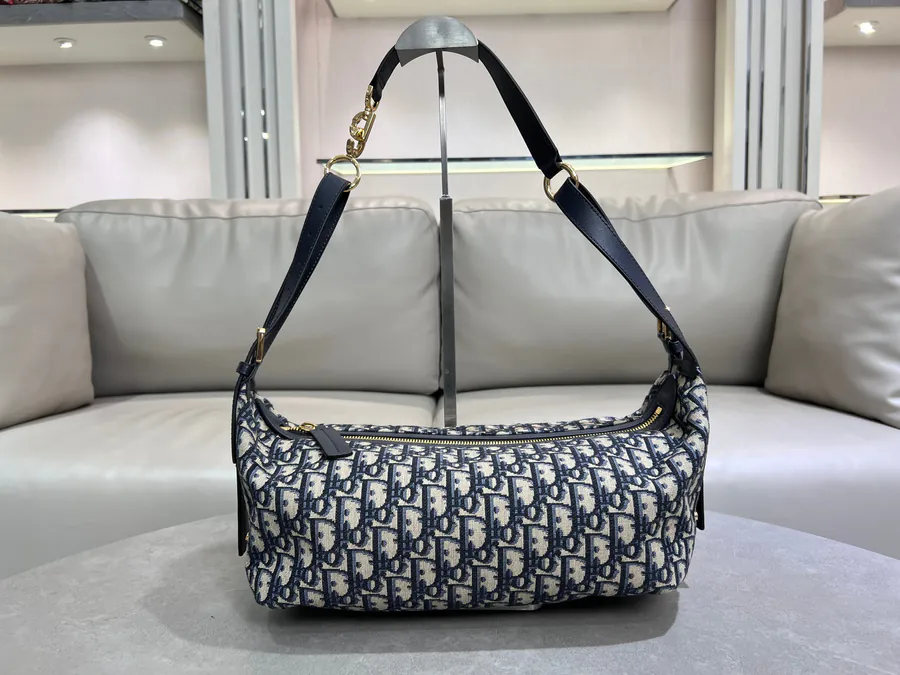 D Journey Handbag in Grained Calfskin