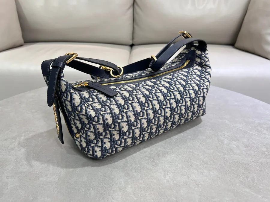 D Journey Handbag in Grained Calfskin