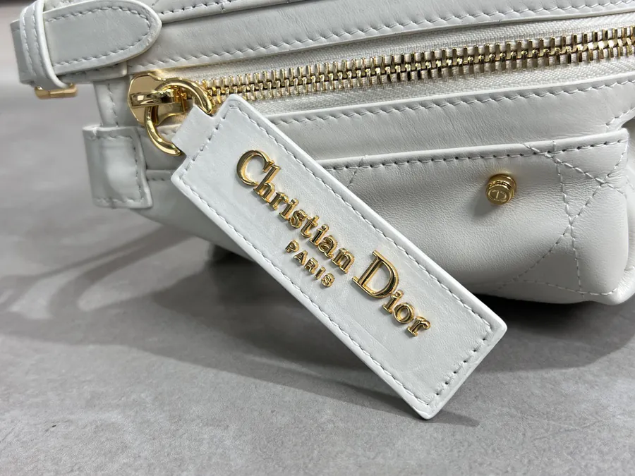 D Journey Handbag in Grained Calfskin