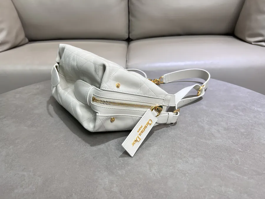 D Journey Handbag in Grained Calfskin