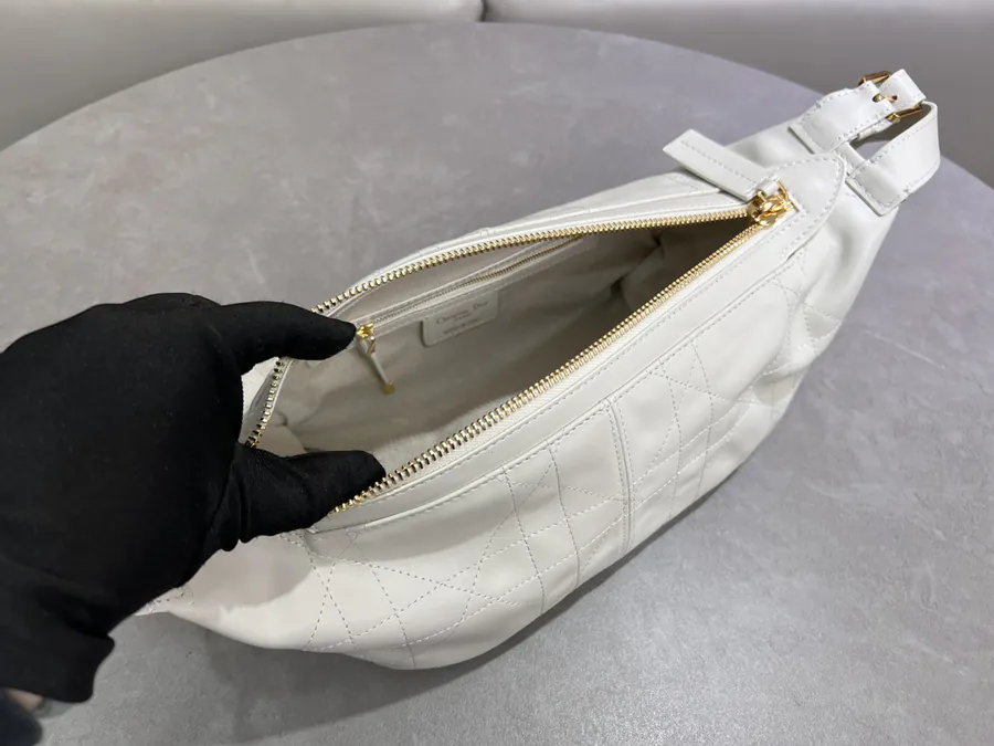 D Journey Handbag in Grained Calfskin