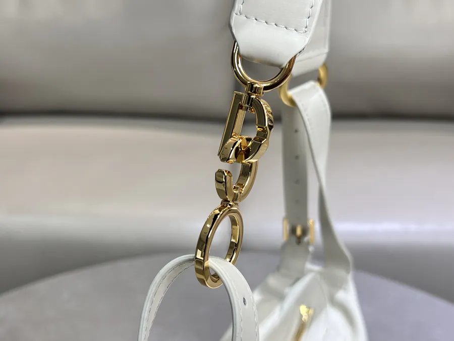 D Journey Handbag in Grained Calfskin