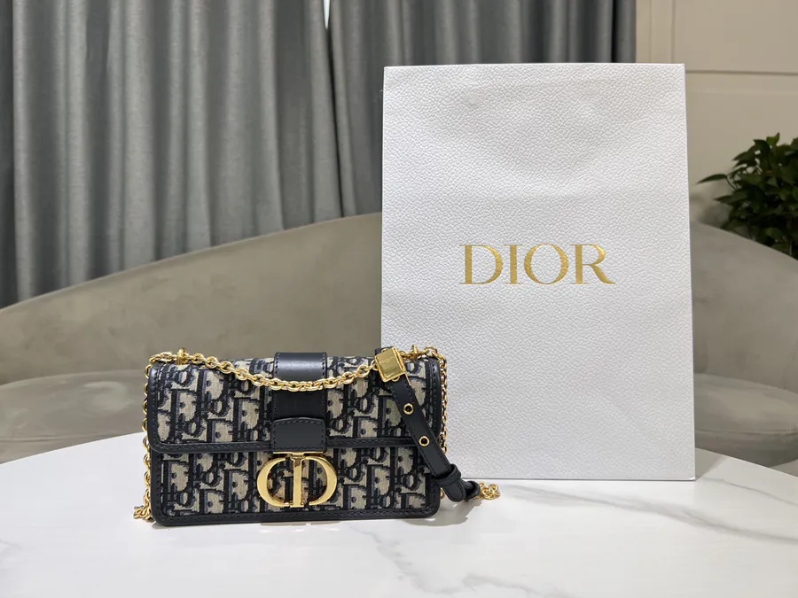 30 Montaigne Chain Clutch Mini Size