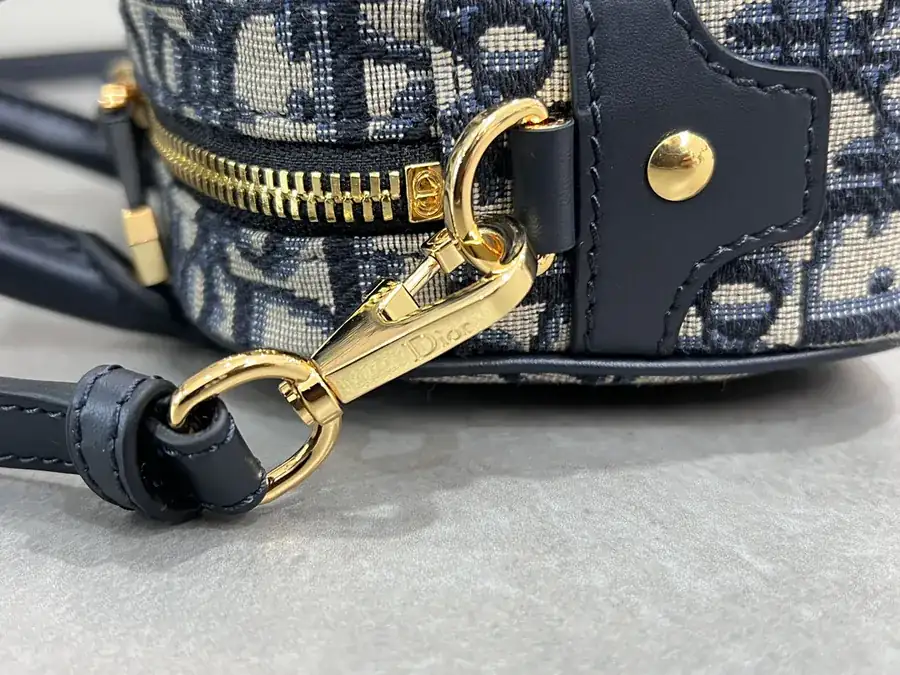 D Vibe East West Mini Tote 2025 Spring/Summer Collection