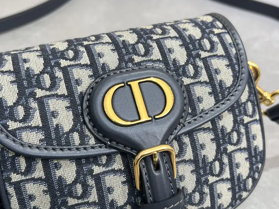 Bobby Small Handbag Vintage Style