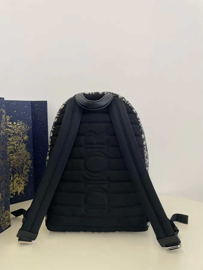 P600 Premium Original Canvas Backpack with Classic Monogram
