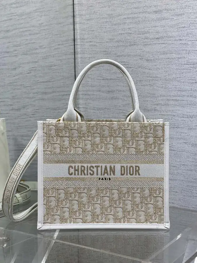 P600 Mini Tote Autumn Winter Christmas Collection