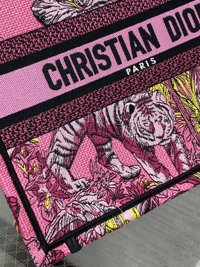 P500 Rose Red Elephant Tote