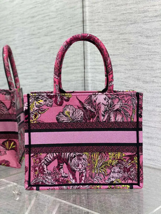 P500 Rose Red Elephant Tote