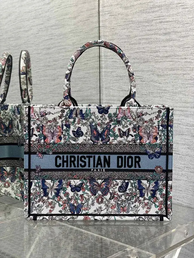 P500 Medium Tote Summer Collection with Butterfly Embroidery