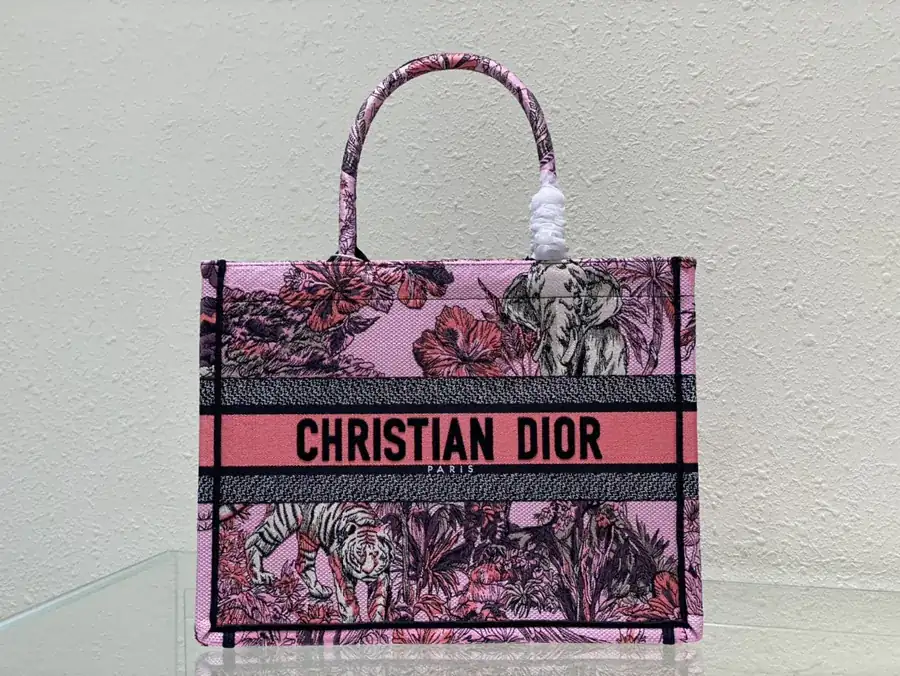 P550 Pink Elephant Book Tote