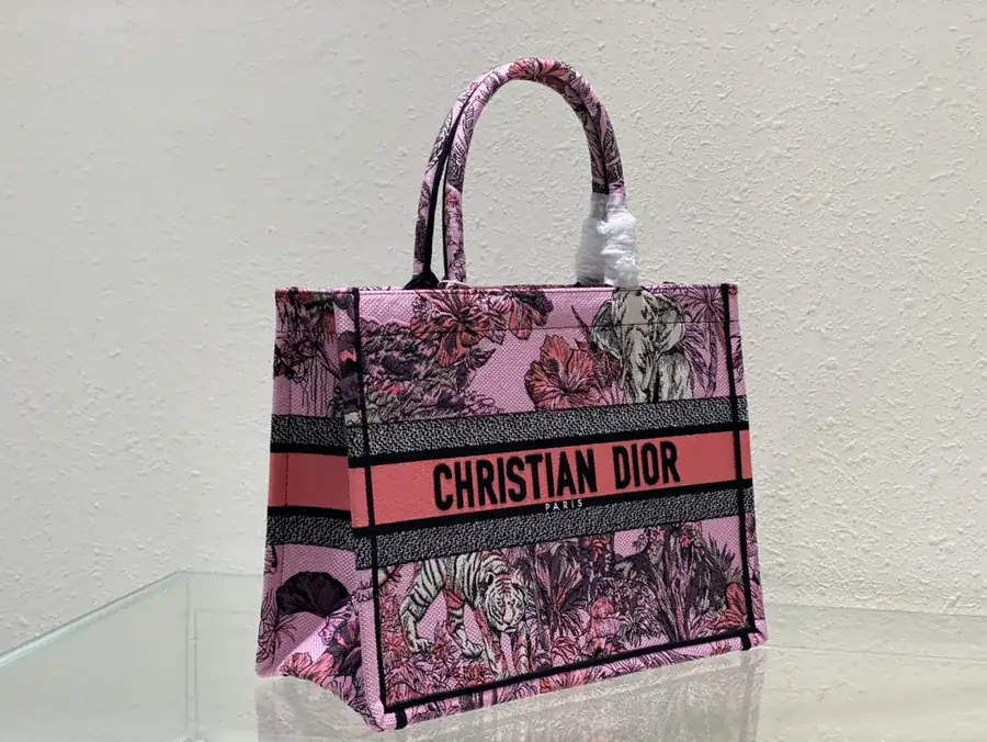 P550 Pink Elephant Book Tote
