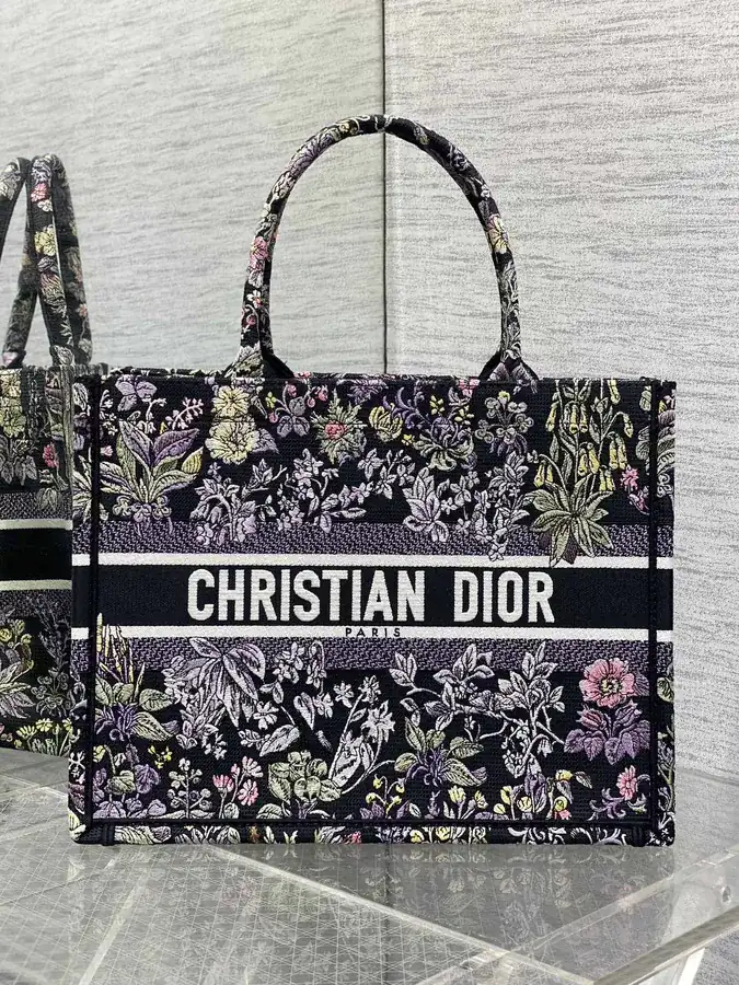 P500 Medium Tote Autumn Winter Collection