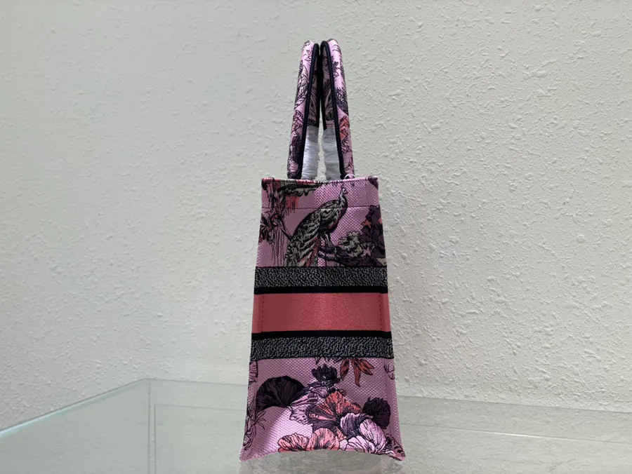 P550 Pink Elephant Book Tote