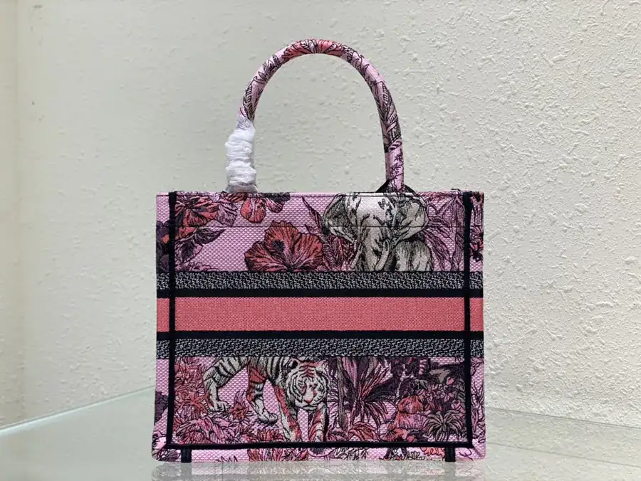 P500 Pink Elephant Shopping Bag