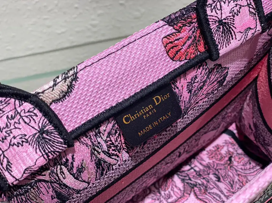 P500 Pink Elephant Shopping Bag