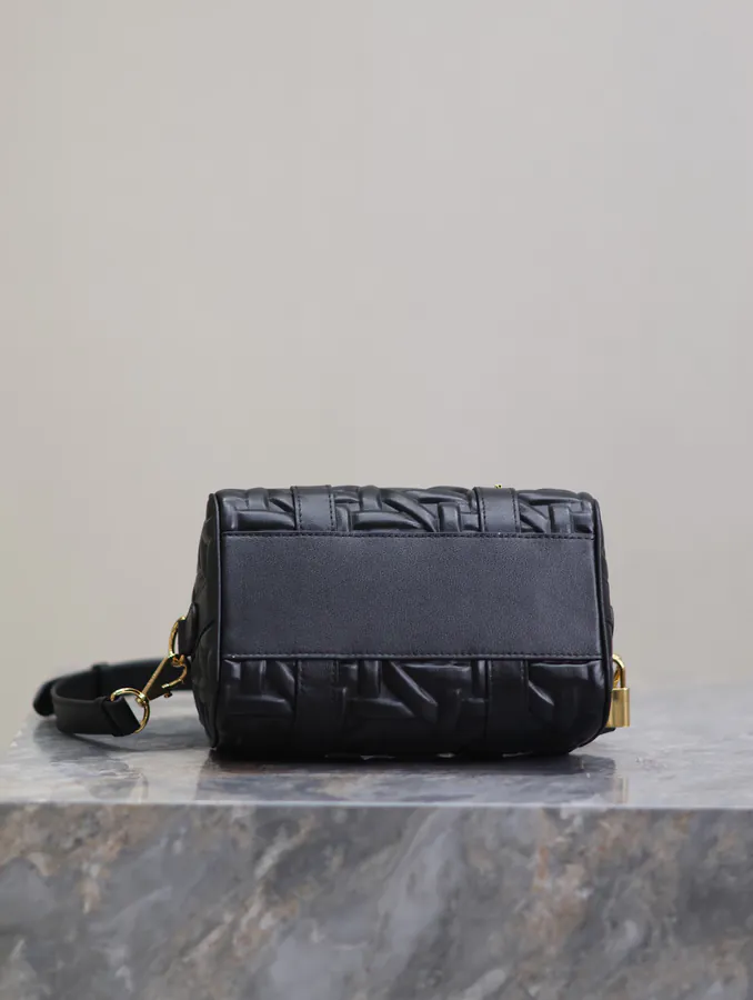 Groove 20 Handbag Small Black Embossed Chevron