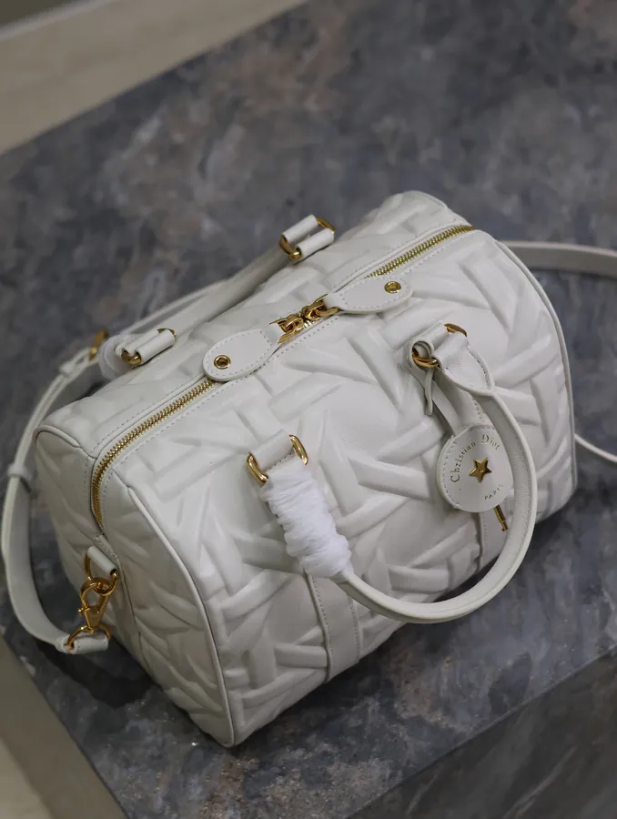 Groove 25 Handbag Large White Embossed Chevron