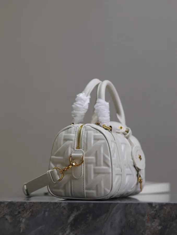 Groove 20 Handbag Small White Embossed Chevron