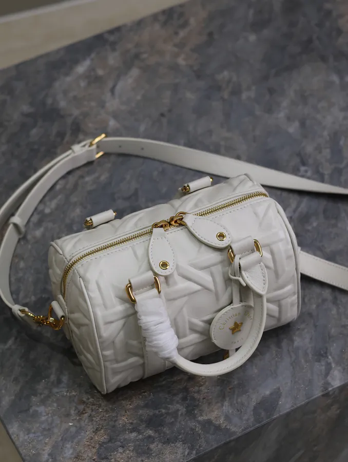 Groove 20 Handbag Small White Embossed Chevron