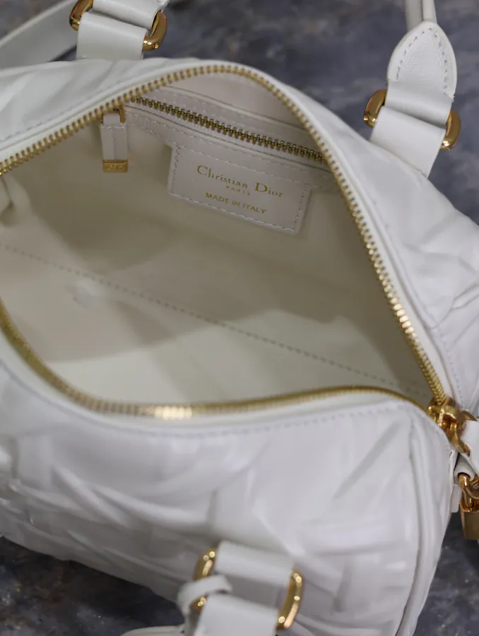 Groove 20 Handbag Small White Embossed Chevron