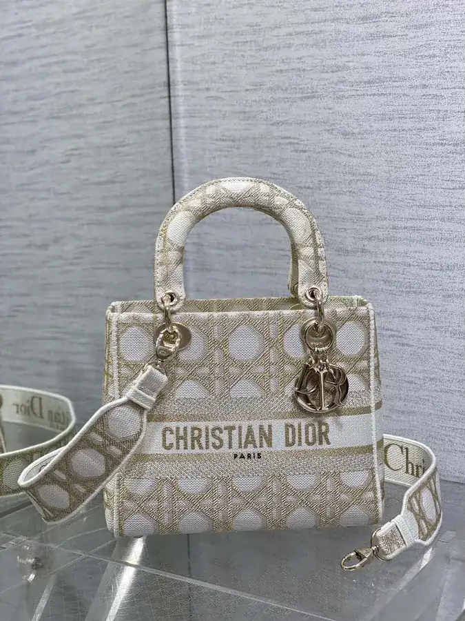 P600 5 Compartment Handbag Vintage Style Bucket Bag with Gold Embroidery