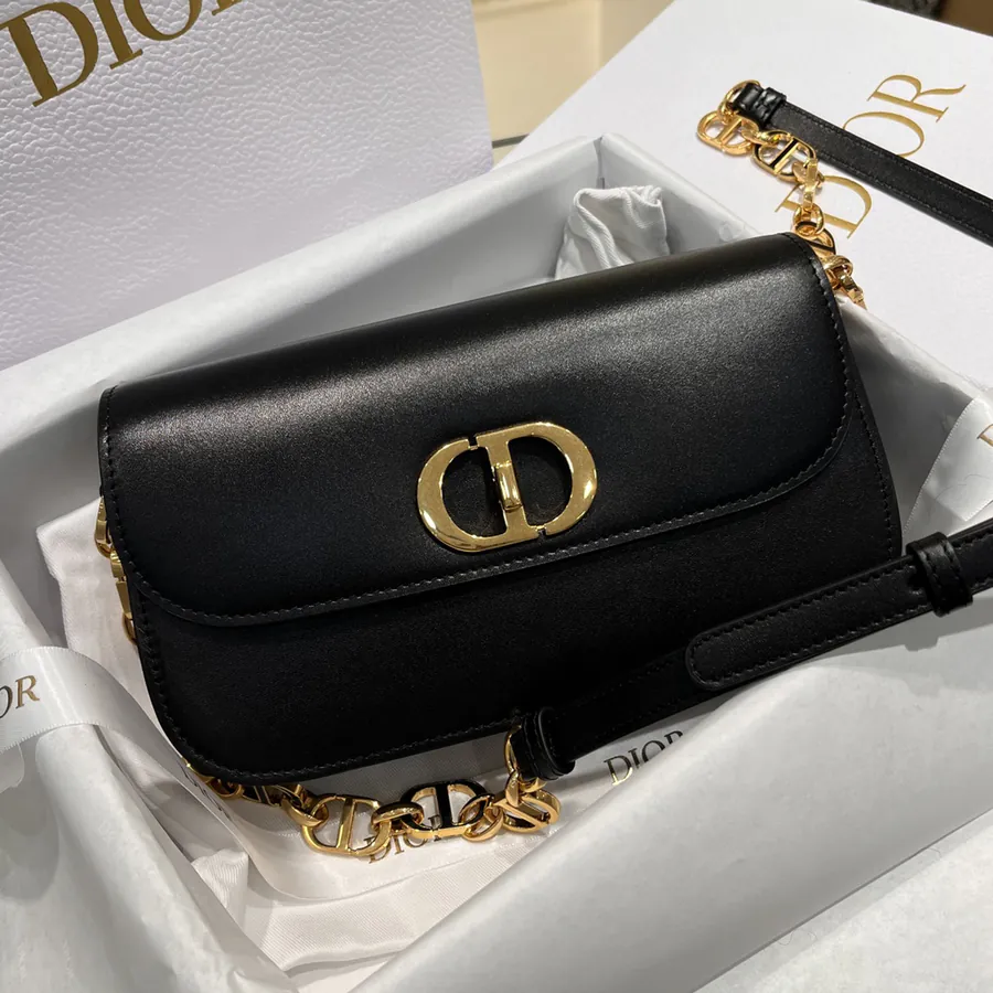 Montaigne Avenue Clutch Classic Design