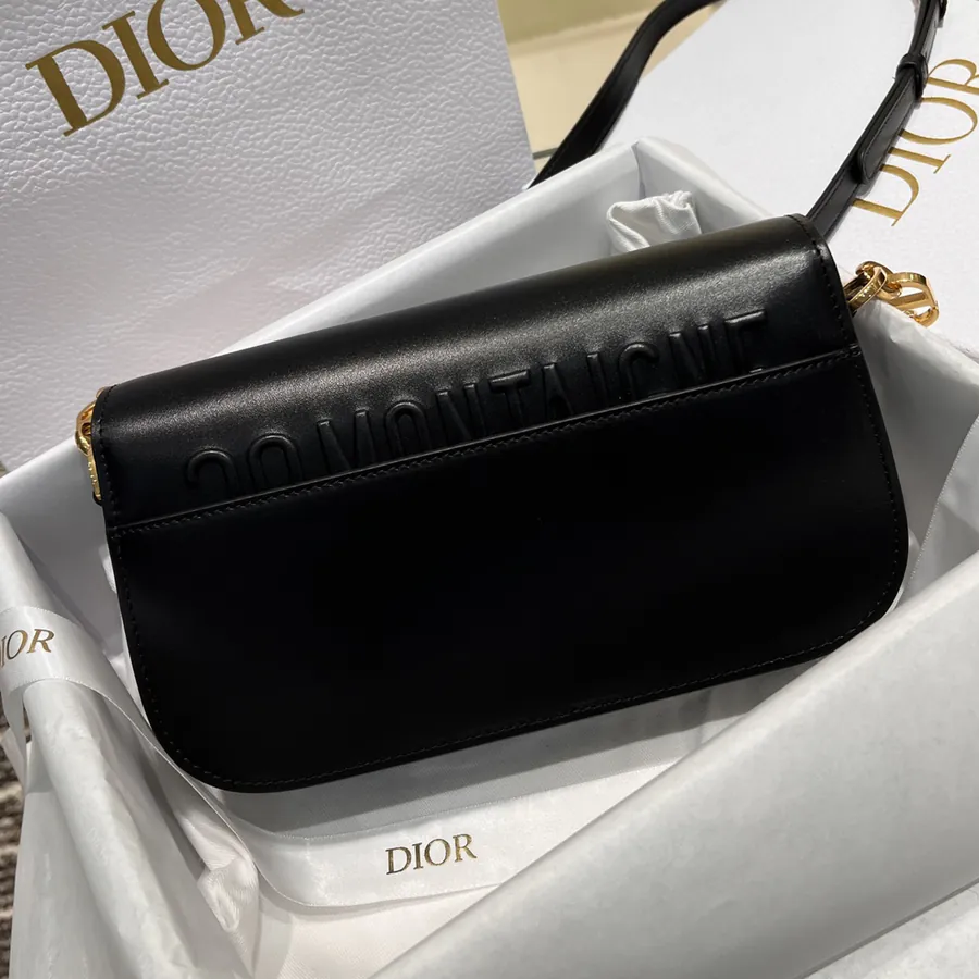 Montaigne Avenue Clutch Classic Design