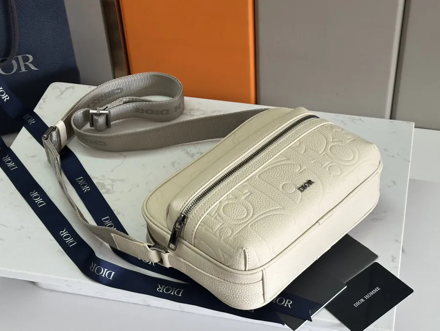 Rider 2.0 Zip Messenger Bag Autumn 2024 Men's Collection