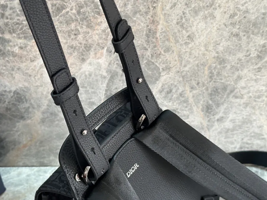 Christian Dior Saddle Shoulder Bag Black Grained Calfskin