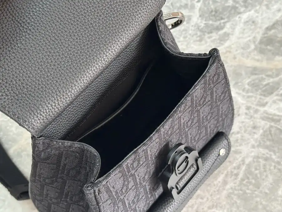 Christian Dior Saddle Shoulder Bag Black Grained Calfskin