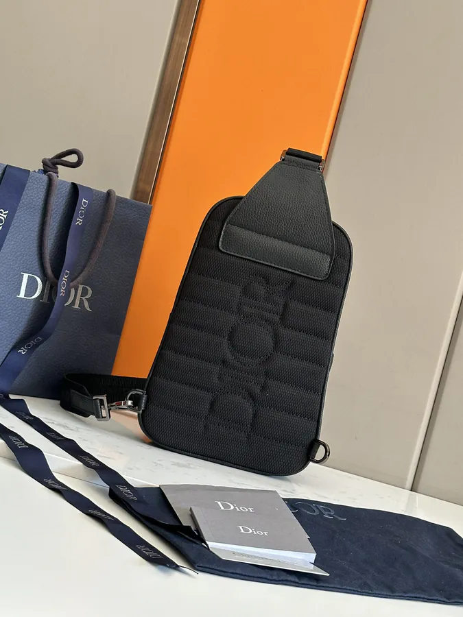 Rider 2.0 Crossbody Bag Modern and Practical