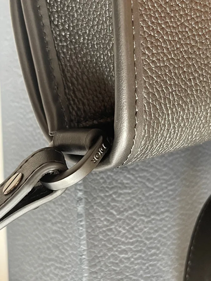 Gallop Messenger Bag Season New, Minimalist Design