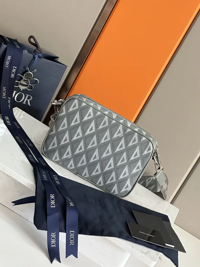 Marc Bohan Diamond Pattern Tote Set