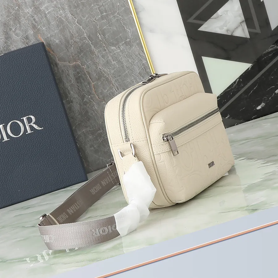 Rider 2.0 Zip Messenger Bag in Beige