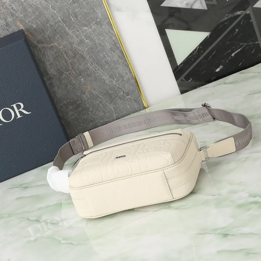 Rider 2.0 Zip Messenger Bag in Beige