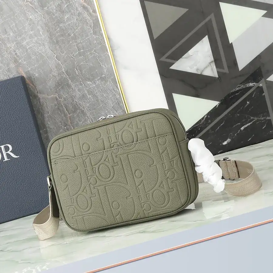 Rider 2.0 Zip Messenger Bag in Khaki
