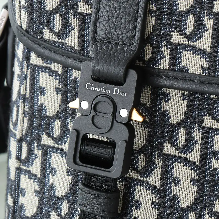 Hit The Road Flip Top Briefcase in Grained Calfskin