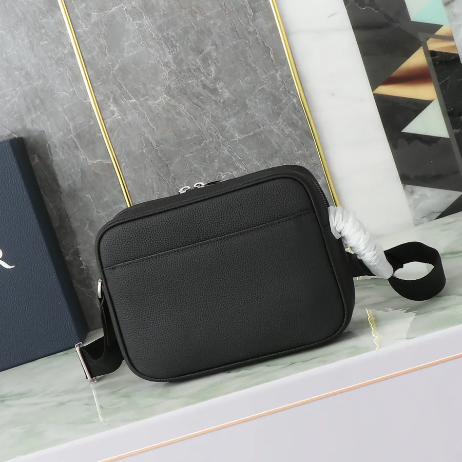 Rider 2.0 Zip Messenger Bag Black Oblique Print