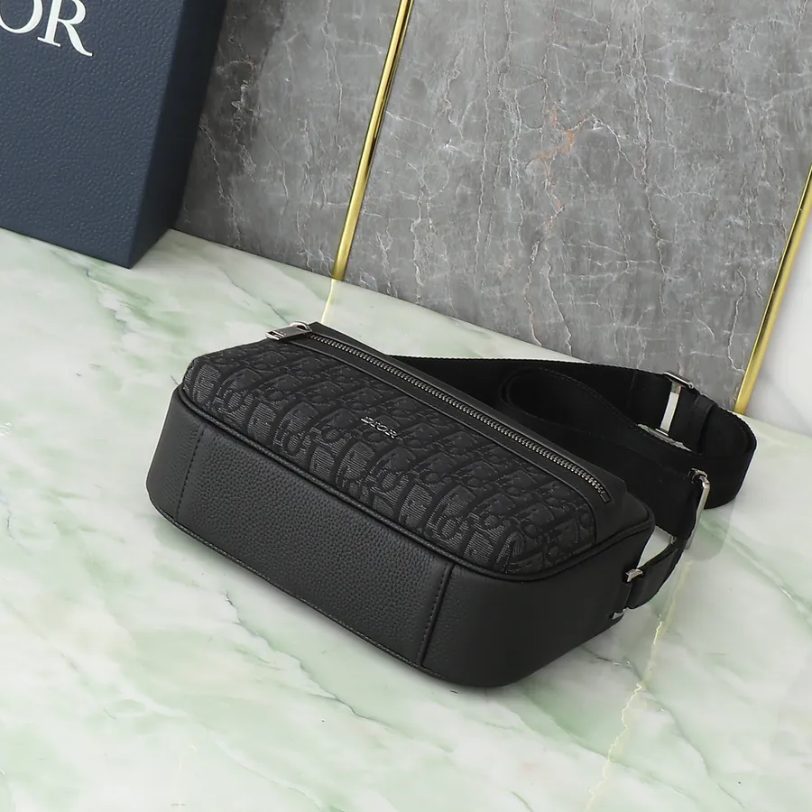 Rider 2.0 Zip Messenger Bag Black Oblique Print
