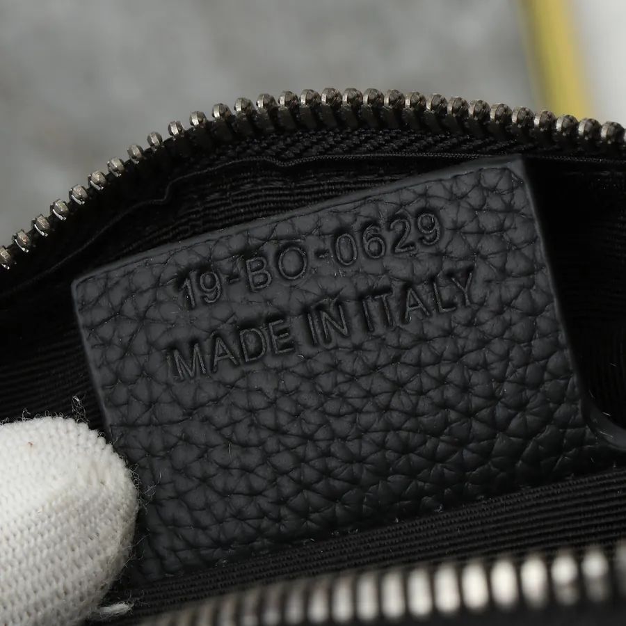 Rider 2.0 Zip Messenger Bag Black Oblique Print