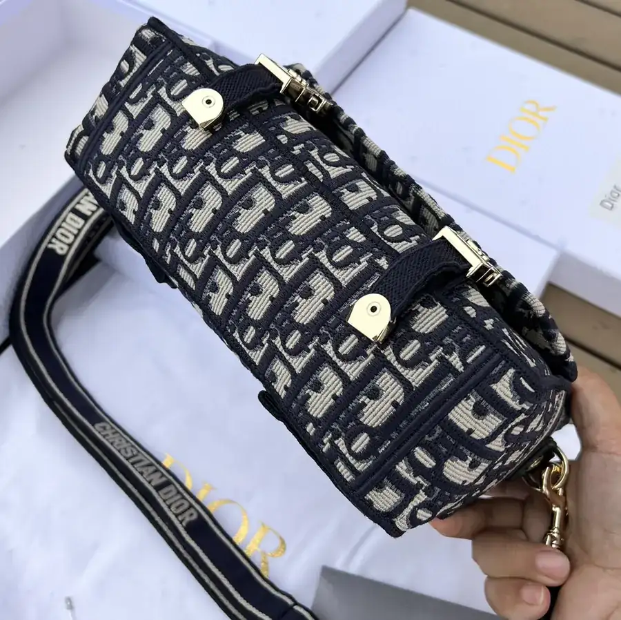Top Grade P750 Mini Messenger Bag