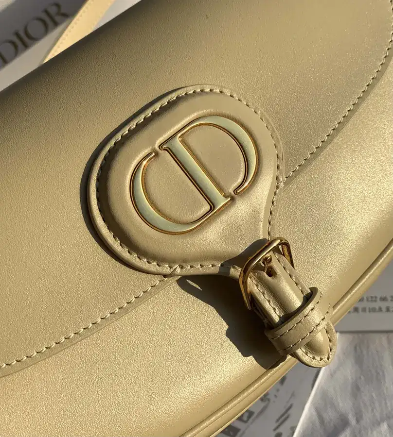 Top Up Version P780 Narrow Crescent Bobby Crossbody Bag