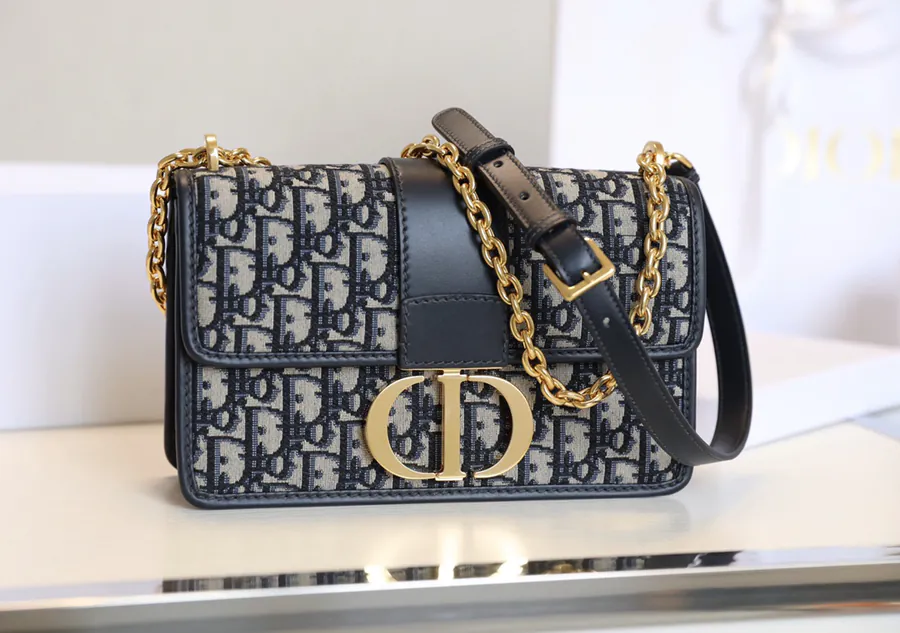 Montaigne 30 Bucket Bag with Chain Strap