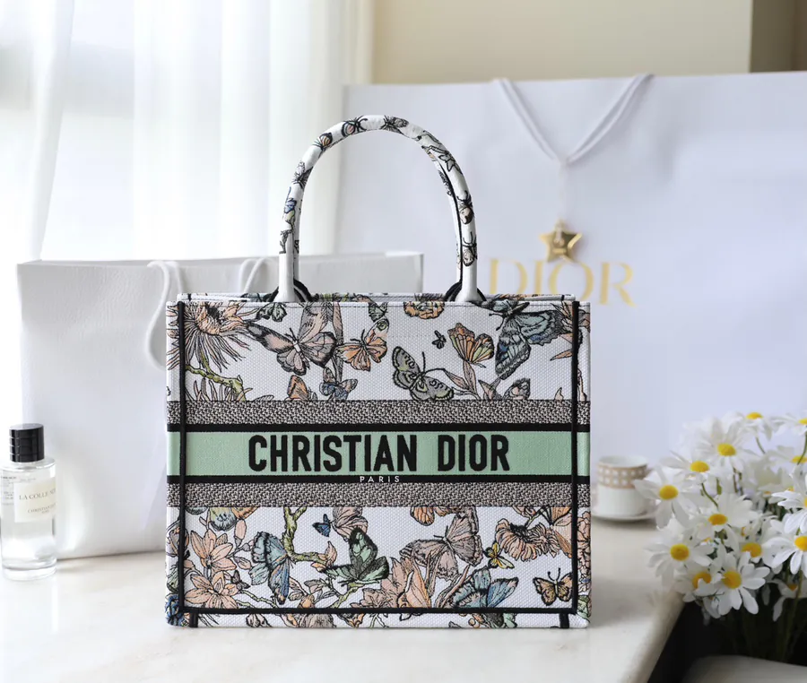 Herbarium Green DR 08 Bucket Bag
