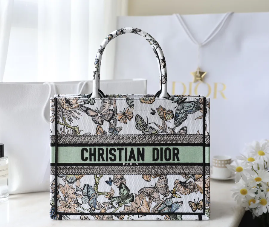 Herbarium Green DR 08 Bucket Bag
