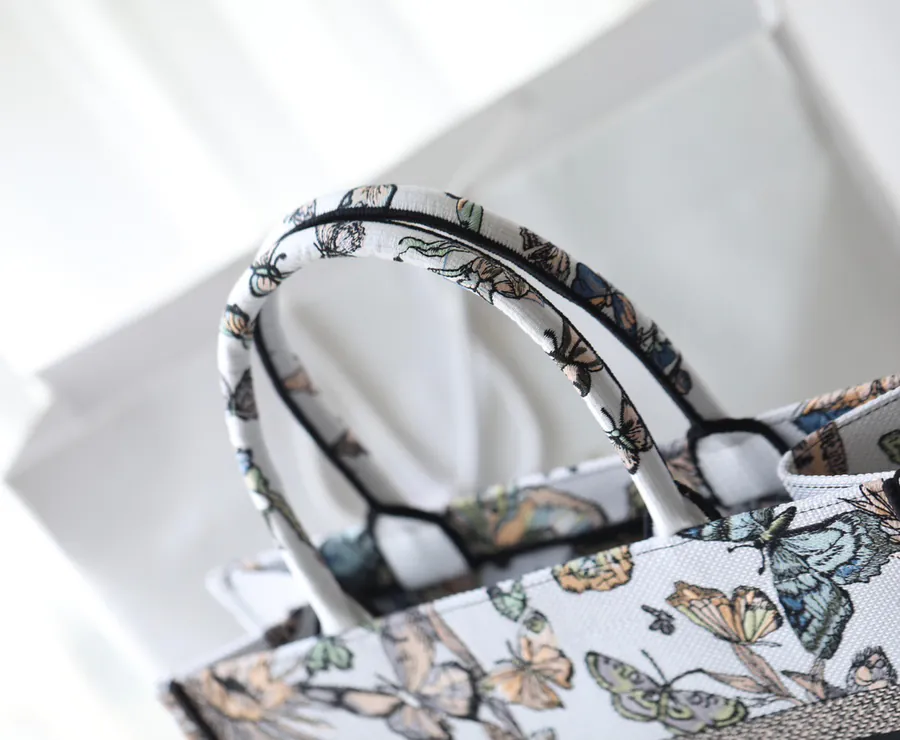 Herbarium Green DR 08 Bucket Bag
