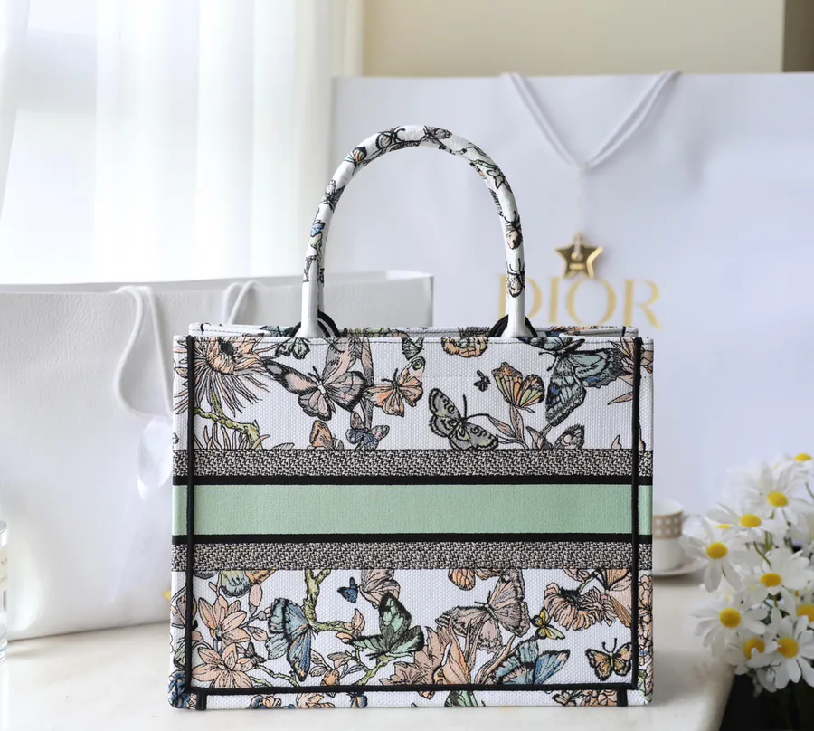 Herbarium Green DR 08 Bucket Bag