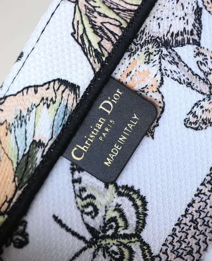 Herbarium Green DR 08 Bucket Bag