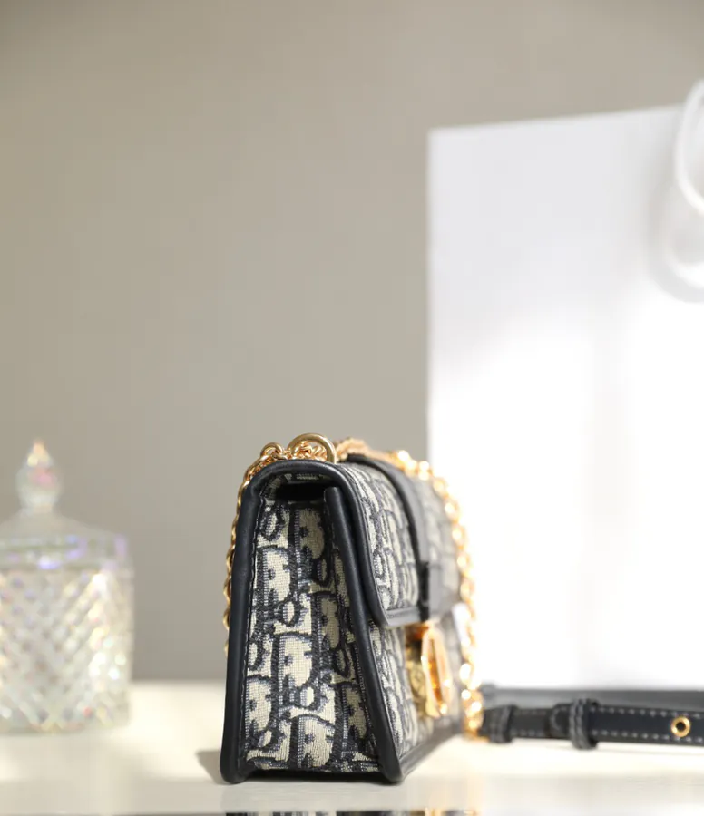 Montaigne 30 Bucket Bag with Chain Strap